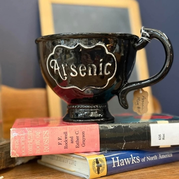 Black and White 'Arsenic' Mug - Picture 2 of 6